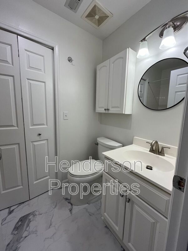 Foto del edificio - 607 Queens Rd