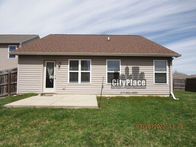 Building Photo - 729 Bridgebend Run, Greenwood, IN 46143