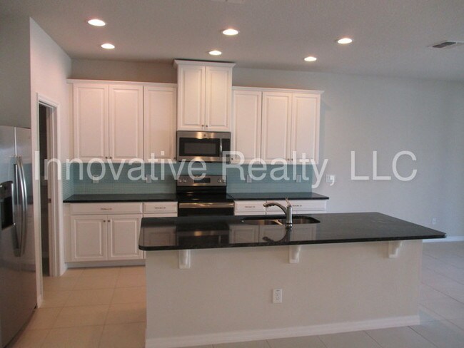Building Photo - 539 S Central Ave