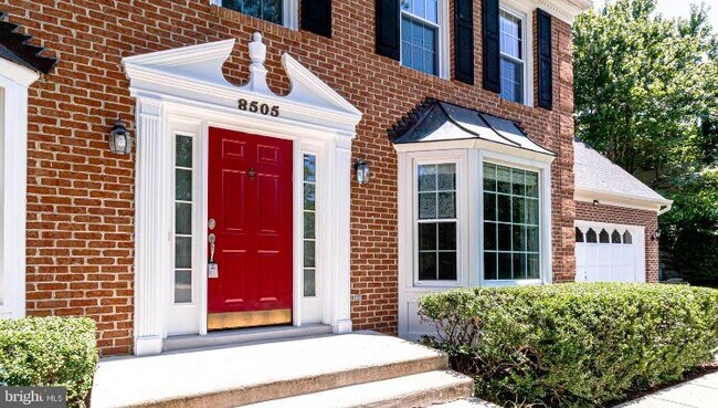 Building Photo - 8505 Century Oak Ct