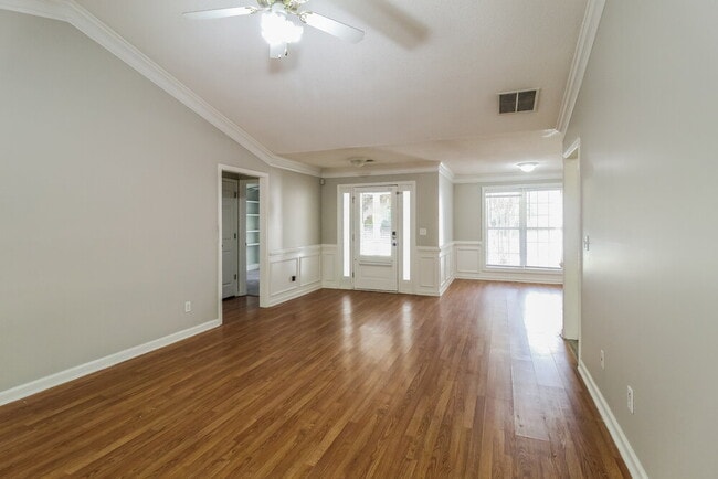 Building Photo - 2611 Fort Apachee Ct