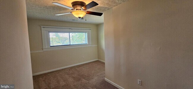 Building Photo - 699 National Ave