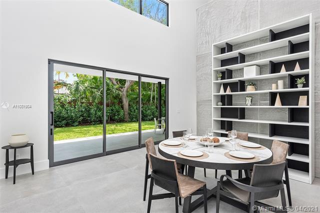 Building Photo - 10 Samana Dr