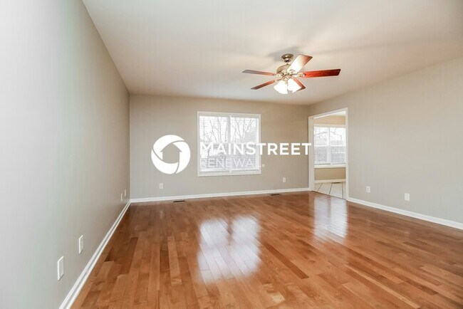 Foto del edificio - 3 Bedroom Pet-Friendly Home in Murfreesbor...