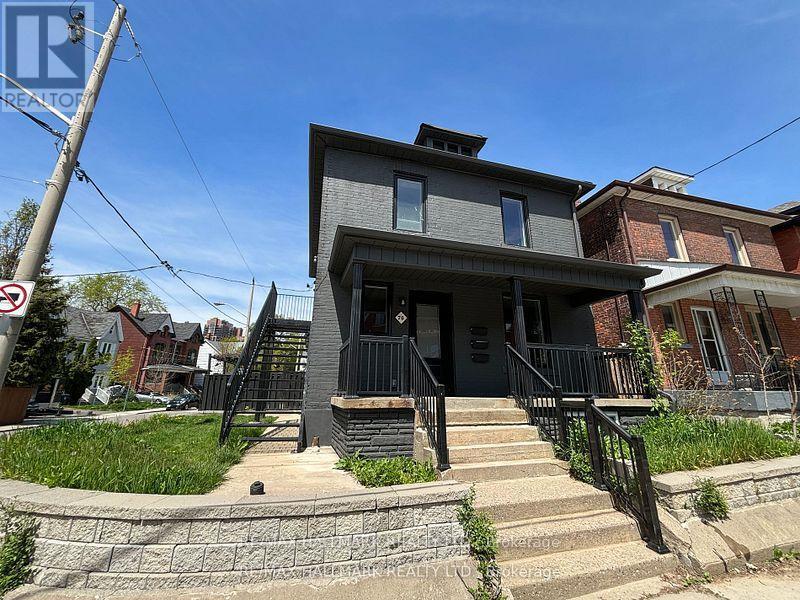Primary Photo - 76 Annette St