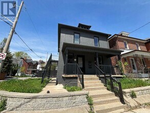 Building Photo - 76 Annette St