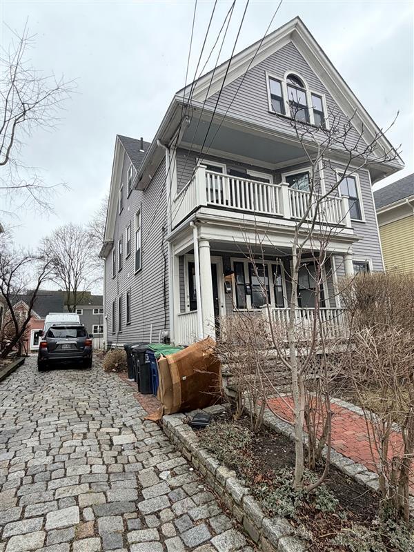 Building Photo - 13 Linden Ave