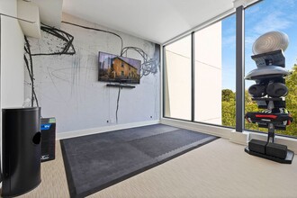 Interior Photo - Ilion