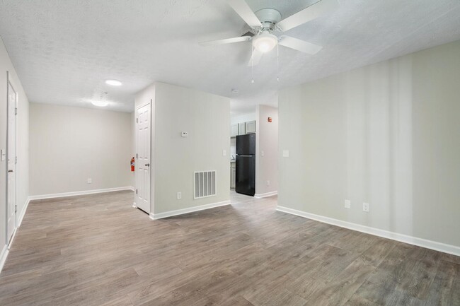 Interior Photo - Salem Chase Apartments