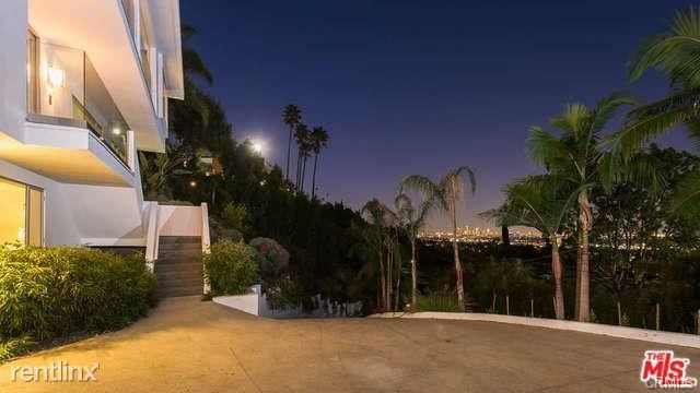 Foto del edificio - 5 br, 4.5 bath House - 1830 N Stanley Ave
