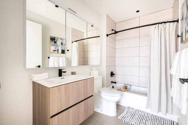 Interior Photo - 18 Dock Apartments