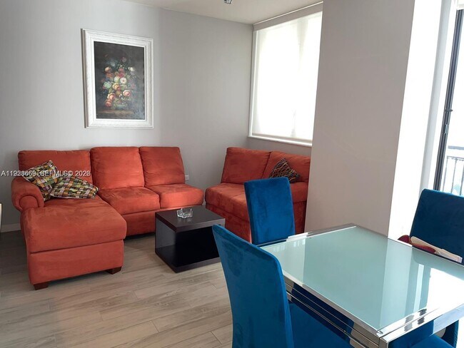 Foto del edificio - 999 SW 1st Ave