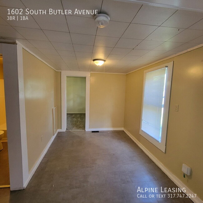 Building Photo - 1602 S Butler Ave