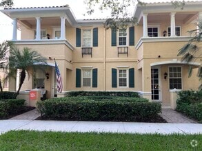 Building Photo - 3368 Greenway Dr