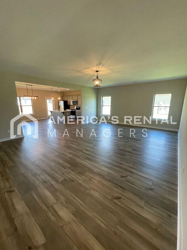 Building Photo - DEPOSIT PENDING! Home for Rent in Meridianville, AL!!! Available to View Now!!! Sign a 13 Month L...
