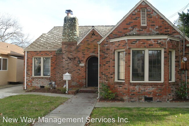 Foto del edificio - 2 br, 1 bath House - 1341 Maple Street