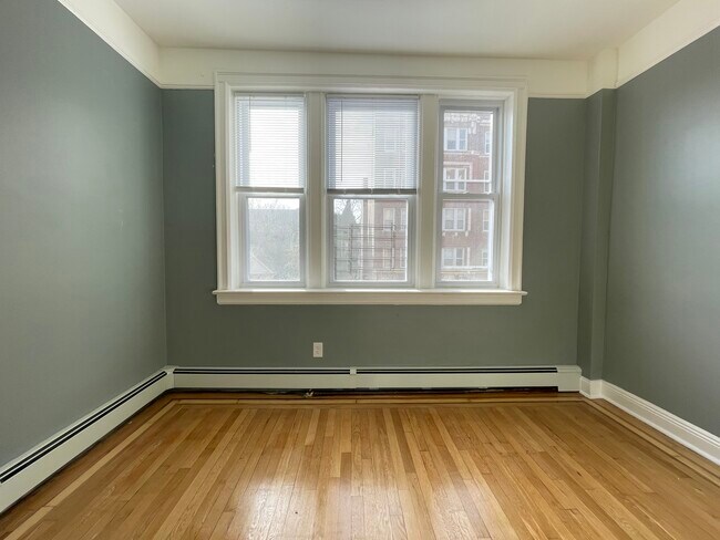 Foto del edificio - 14 Kensington Ave