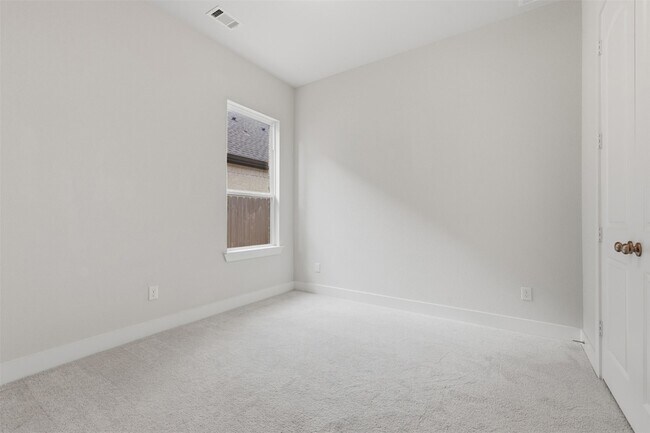 Foto del edificio - 24907 Lily Hall Ct