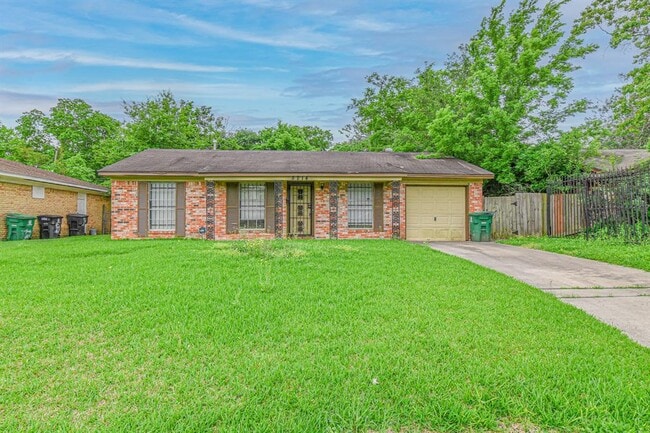 Building Photo - 5214 Dumore Dr