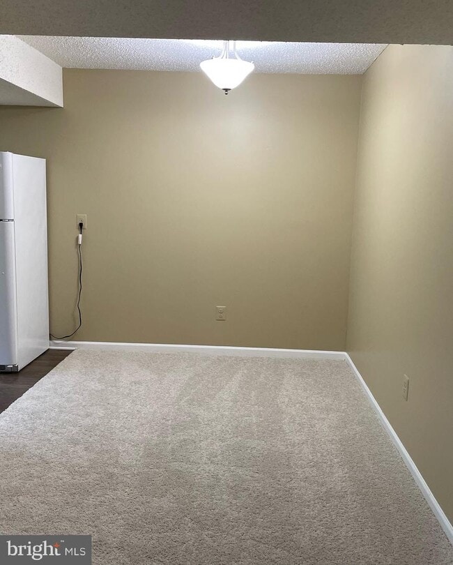 Building Photo - 9210 Caspian Way