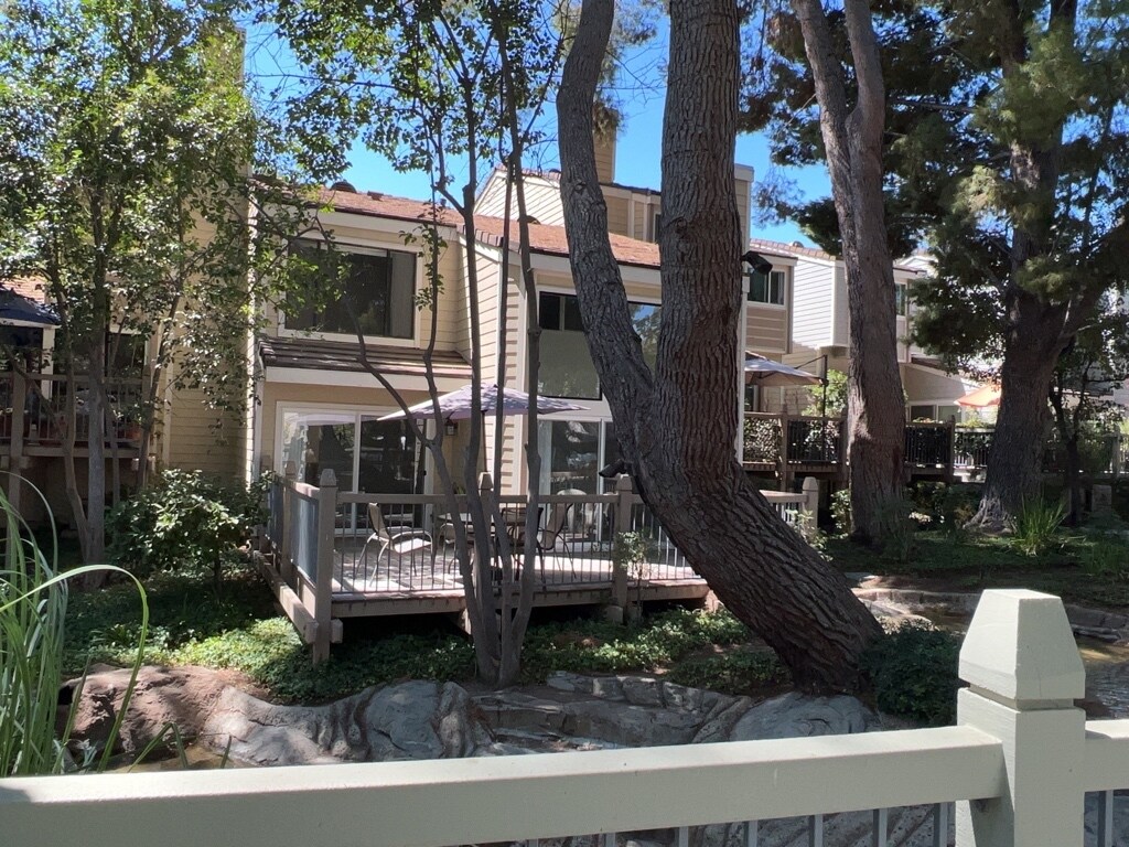 Primary Photo - 1222 S Westlake Blvd