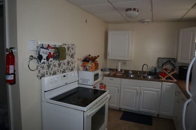 Foto del edificio - 198 Ellsworth St