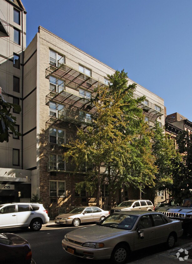 Apartamentos en 219 E 81st St - 219 E 81st St