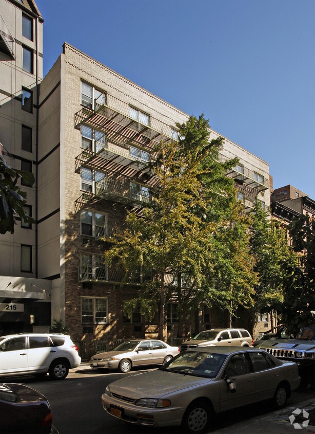 Apartments at 219 E 81st St - 219 E 81st St