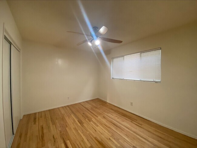 Building Photo - 940 Abbot Ave