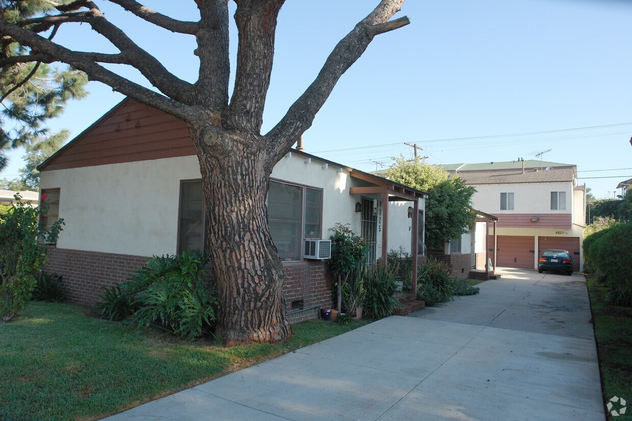 Foto principal - 4025-4027 Brunswick Ave