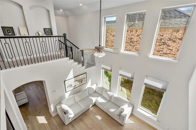 Foto del edificio - 1220 W Yarrow Ave