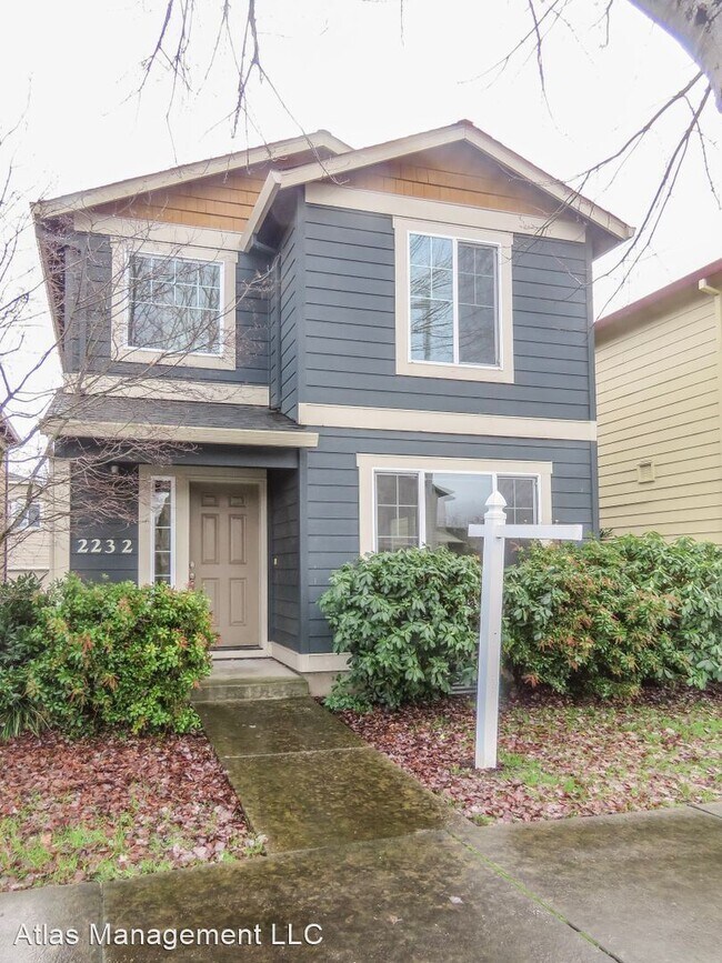 Foto del edificio - 3 br, 2.5 bath House - 2232 E 3rd St