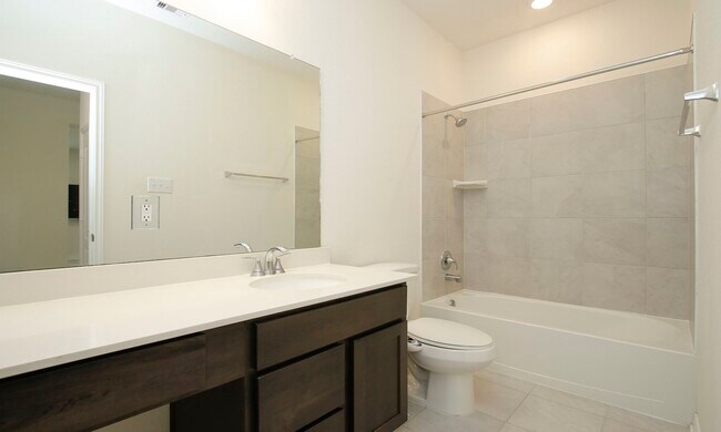 Foto del edificio - 7219 Bakersfield Ct