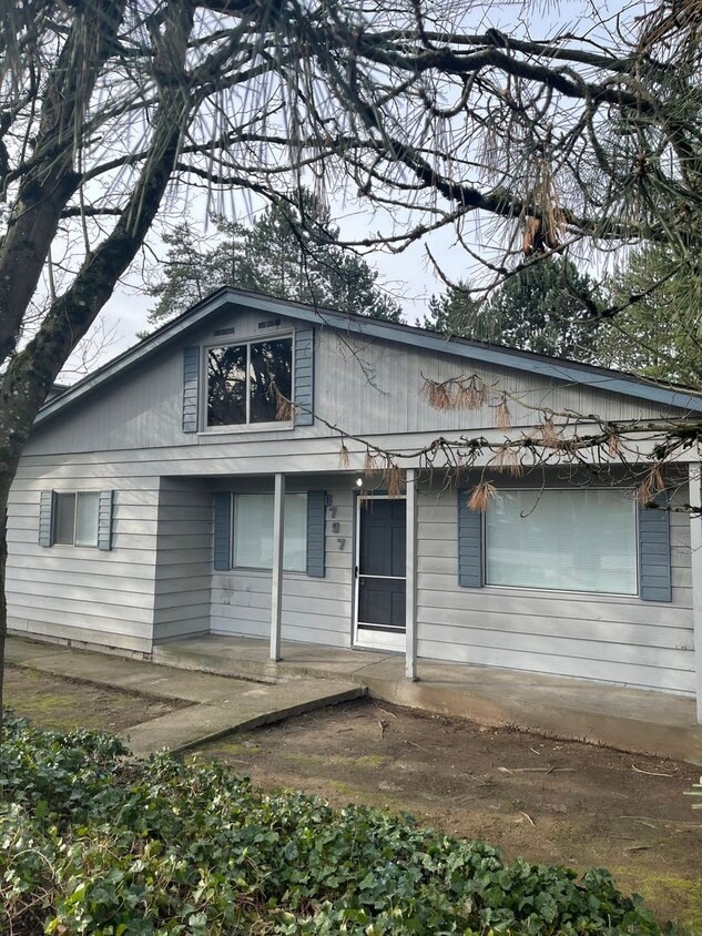 Nice and Bright Rambler near Downtown Kirkland - Nice and Bright Rambler near Downtown Kirkland