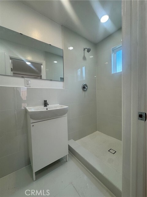 Foto del edificio - 3615 N Mountain View Ave
