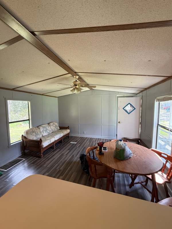 Building Photo - 1003 George St