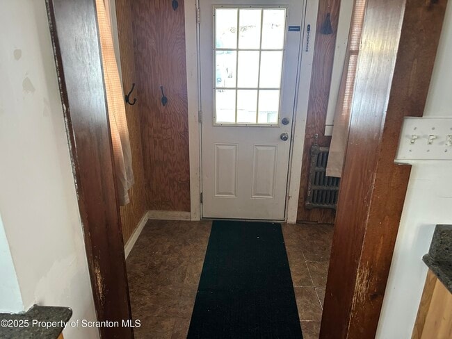 Building Photo - 1108 N Abington Rd