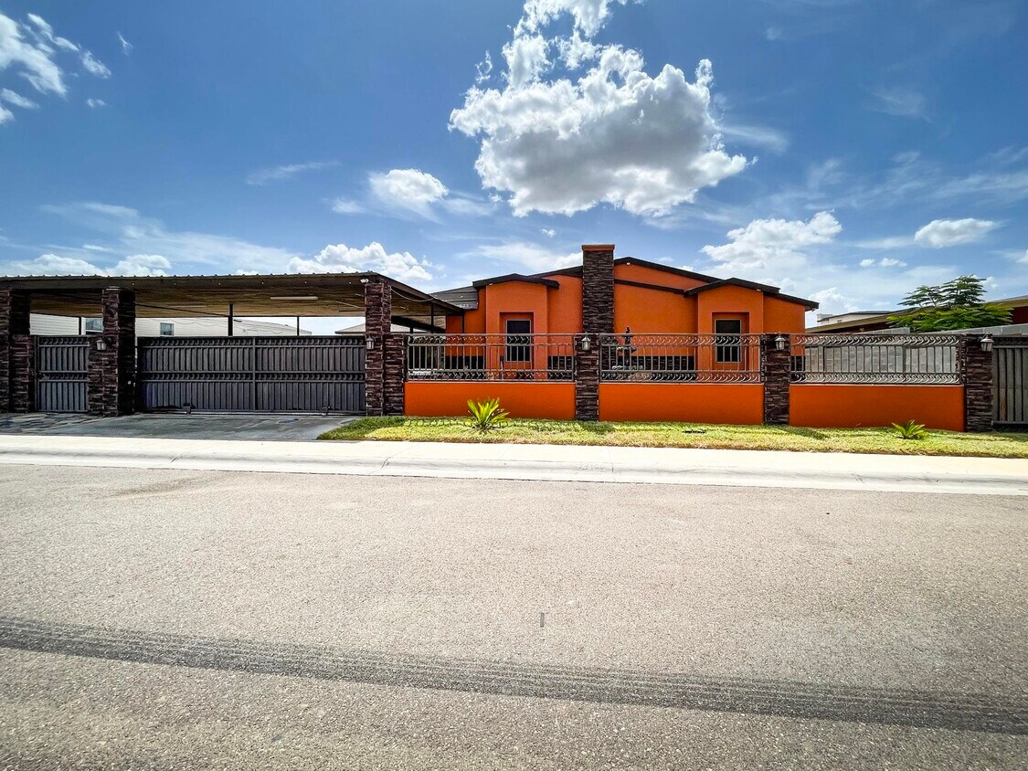 5204 Linaza, Laredo, TX 78046 House Rental in Laredo, TX