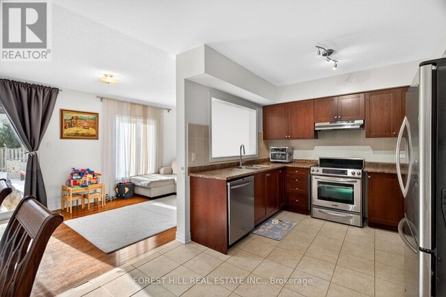 Photo du bâtiment - 101 Sir Sanford Fleming Way