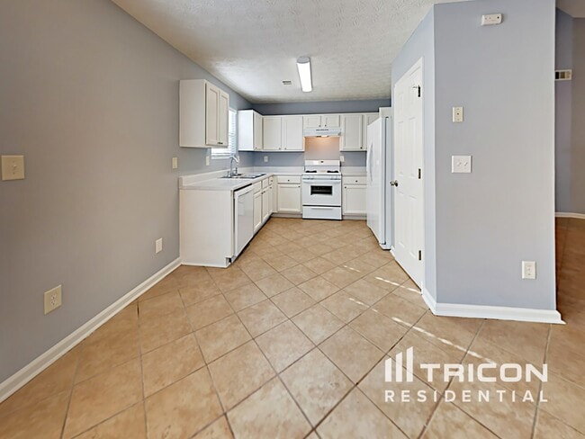 Building Photo - 1219 Catalina Pkwy