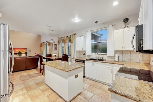 Building Photo - 4301 Fox Hollow