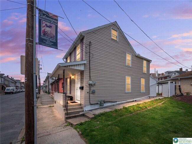 Foto del edificio - 115 2nd St