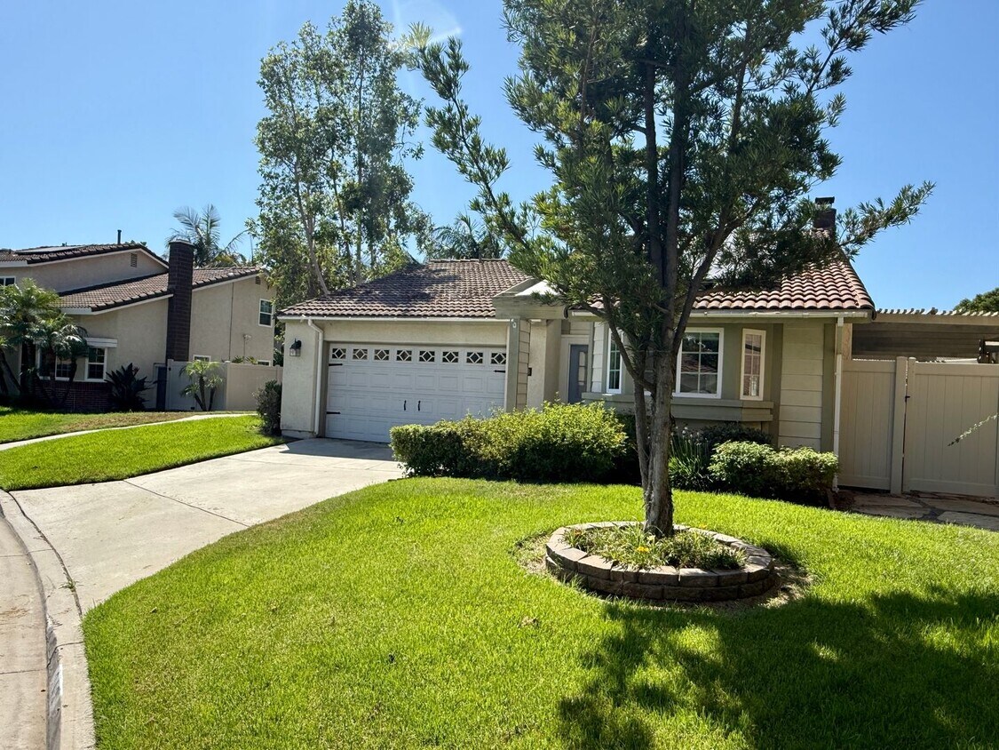 Primary Photo - Gorgeous Two Bedroom Home in San Luis Rey