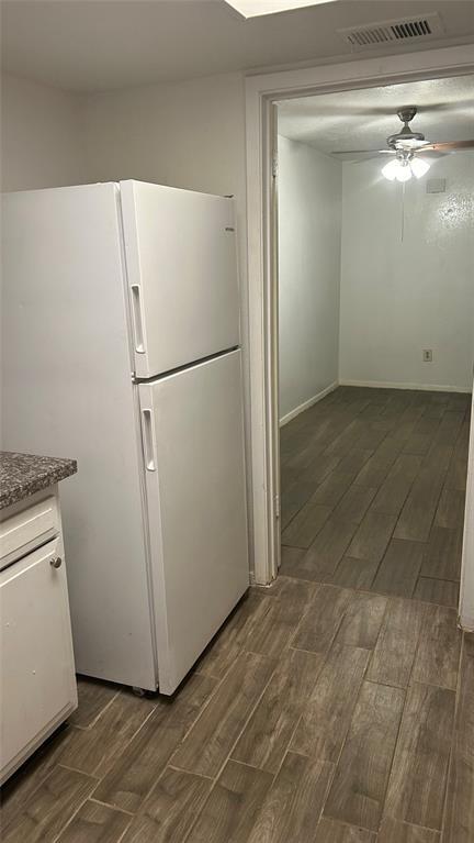 Foto del edificio - 7011 Chasewood Dr