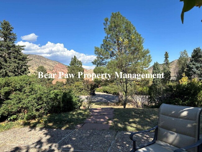 Foto del edificio - Splendid 4 Bedroom in Morrison Proper!