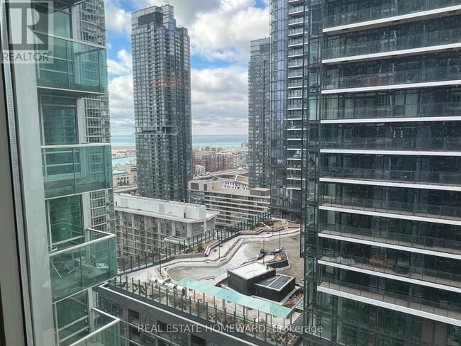 Building Photo - 81 Navy Wharf Ct