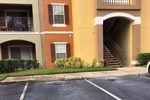 Main Entrance - 802 Crest Pines Dr