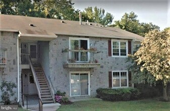 Building Photo - 27 Azalea Ct