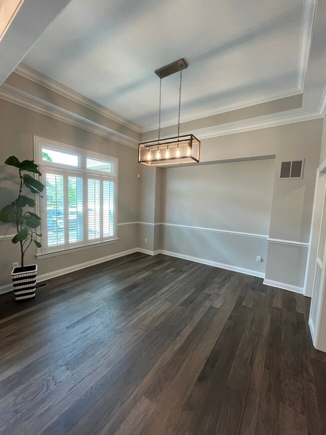 Building Photo - 5789 Victoria Ct