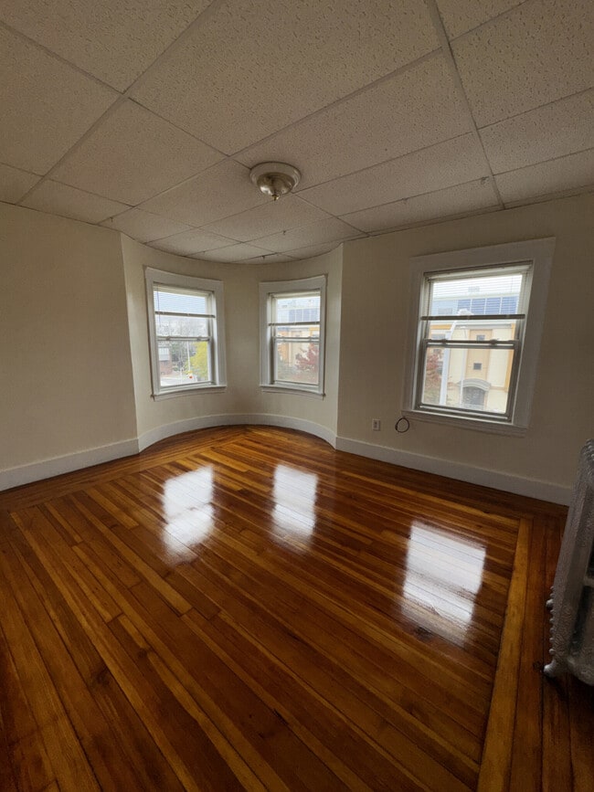 Building Photo - 6 Alberta Terrace